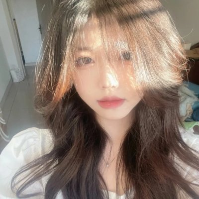空房间里的妻子